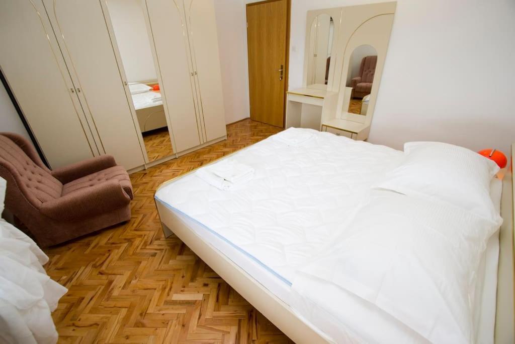 Holiday Home ماكارسكا المظهر الخارجي الصورة