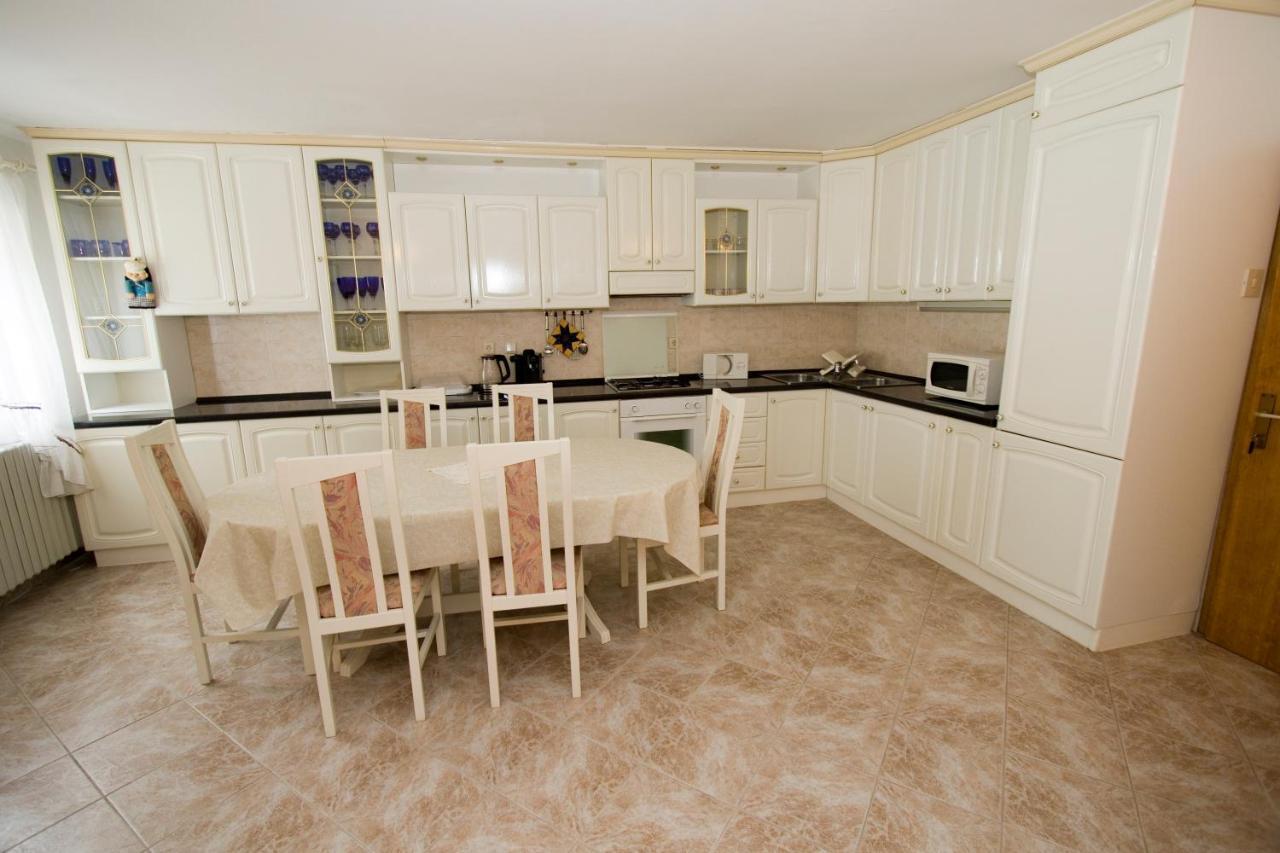 Holiday Home ماكارسكا المظهر الخارجي الصورة